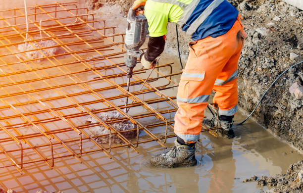 Best Custom Concrete Contractor  in Jones Valley, CA